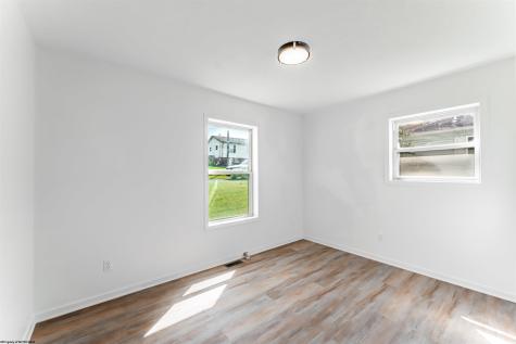 5010 Riverwood Circle Fairmont WV 26554