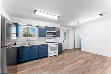 5010 Riverwood Circle Fairmont WV 26554