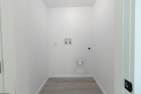 507 Willow Lane Bridgeport WV 26330