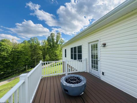 90 Silver Maple Court Fairmont WV 26554