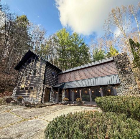 6867 Seneca Trail Parsons WV 26287-0000