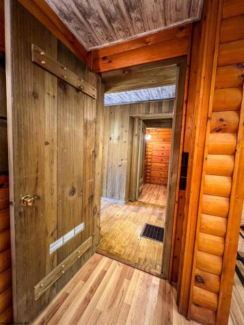 6867 Seneca Trail Parsons WV 26287-0000