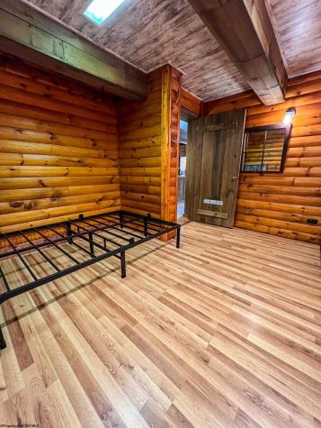6867 Seneca Trail Parsons WV 26287-0000