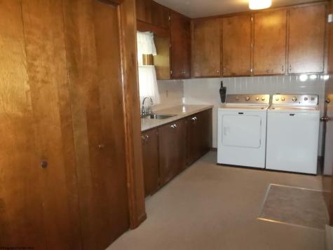 101 Homewood Drive Elkins WV 26241