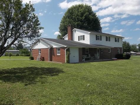 101 Homewood Drive Elkins WV 26241