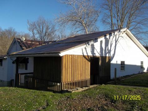 15 Monroe Street Rivesville WV 26588