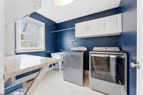204 Maren Lane Morgantown WV 26508