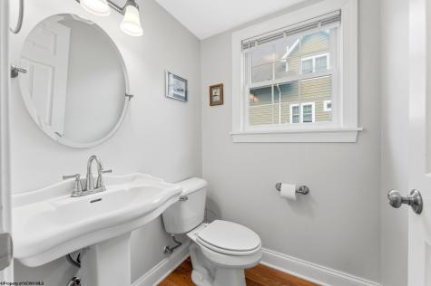 204 Maren Lane Morgantown WV 26508