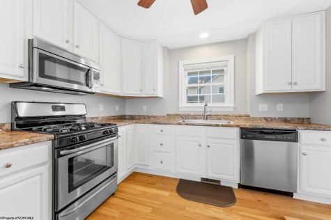 204 Maren Lane Morgantown WV 26508