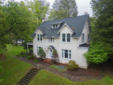 5 Woodside Drive Fairmont WV 26554