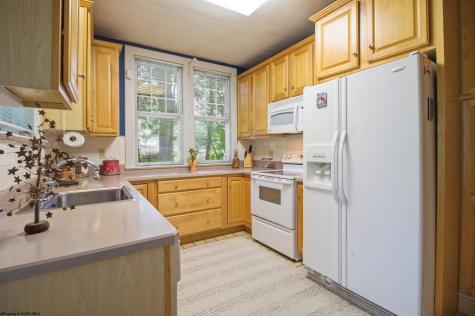 5 Woodside Drive Fairmont WV 26554