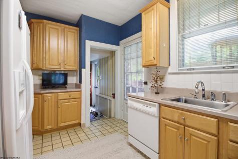 5 Woodside Drive Fairmont WV 26554