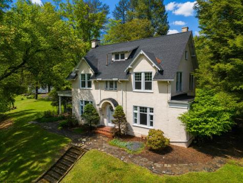 5 Woodside Drive Fairmont WV 26554