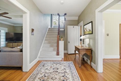 5 Woodside Drive Fairmont WV 26554
