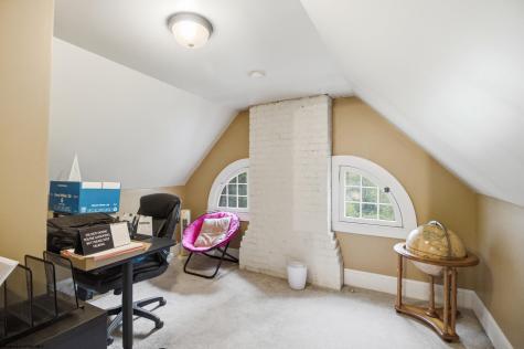 5 Woodside Drive Fairmont WV 26554