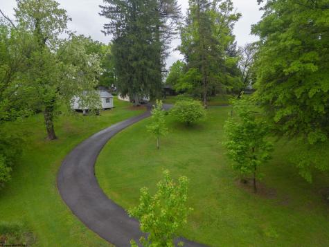 5 Woodside Drive Fairmont WV 26554
