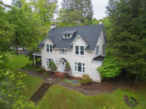 5 Woodside Drive Fairmont WV 26554