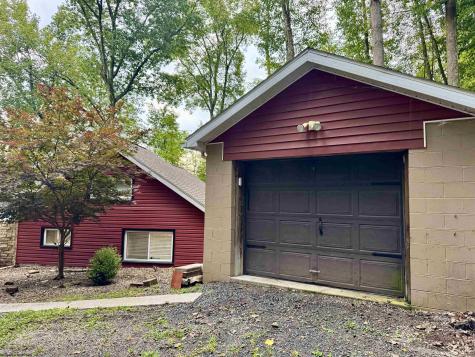 627 Valley Falls Road Fairmont WV 26554