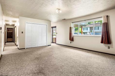 202 Braddock Street Fairmont WV 26554