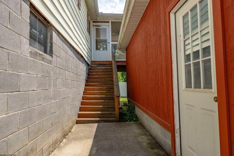 202 Braddock Street Fairmont WV 26554