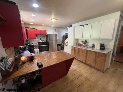 167 Penny Lane Salem WV 26426