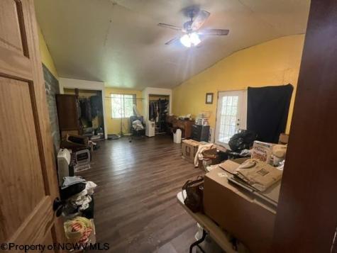 167 Penny Lane Salem WV 26426