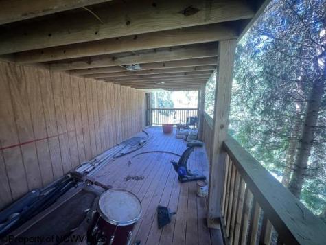 167 Penny Lane Salem WV 26426