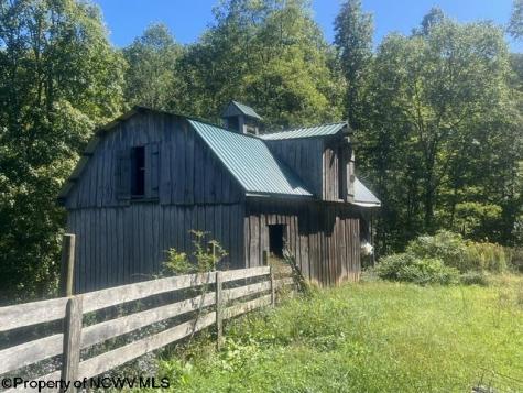 167 Penny Lane Salem WV 26426