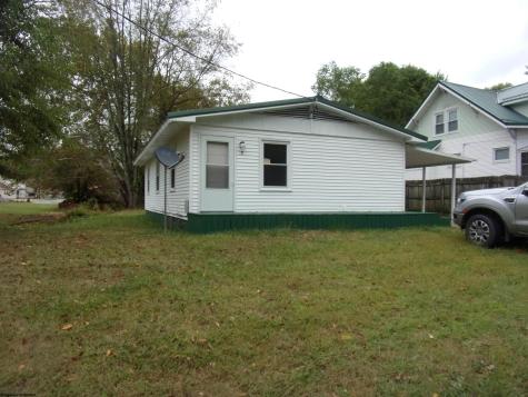 18 Cleveland Avenue Buckhannon WV 26201