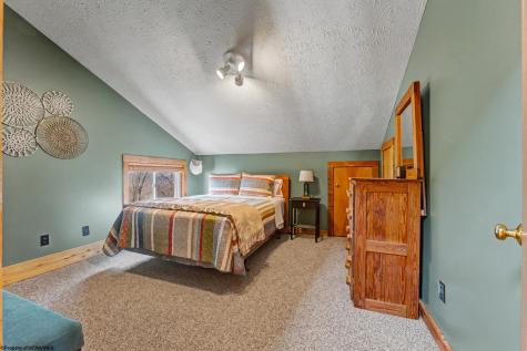 53 Ski In Court Davis WV 26260