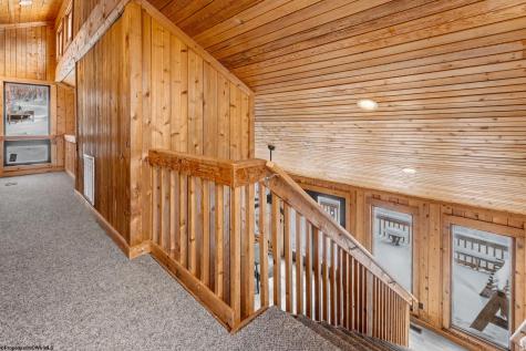 53 Ski In Court Davis WV 26260