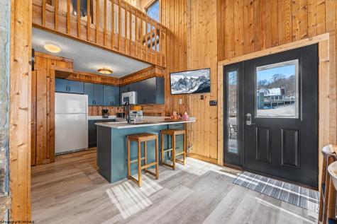 53 Ski In Court Davis WV 26260