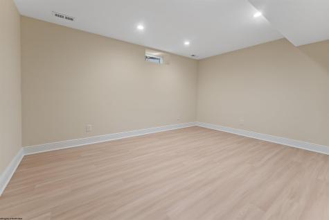 644 Lashley Street Morgantown WV 26505