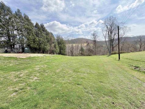 2654 Hood Avenue Shinnston WV 26431