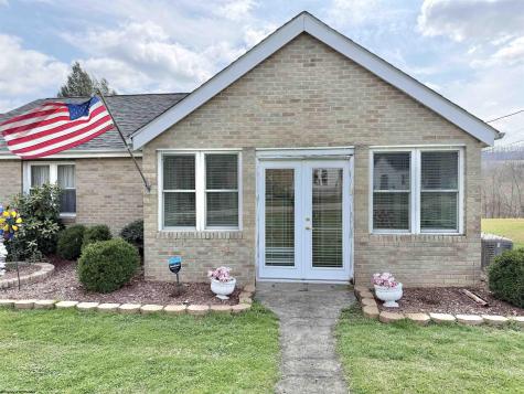 2654 Hood Avenue Shinnston WV 26431