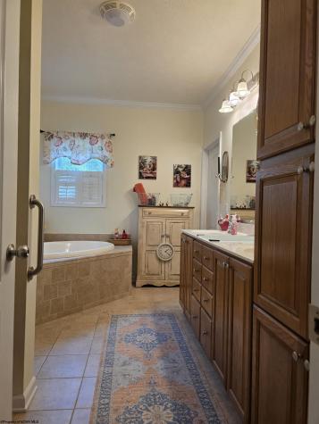 264 Riverdale Drive Shinnston WV 26431