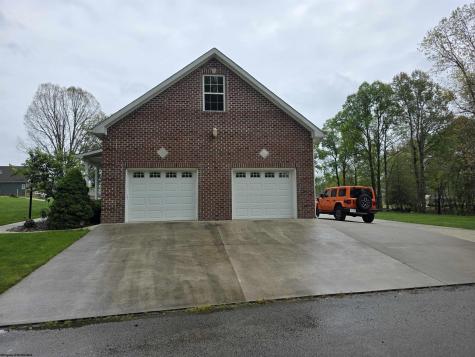264 Riverdale Drive Shinnston WV 26431