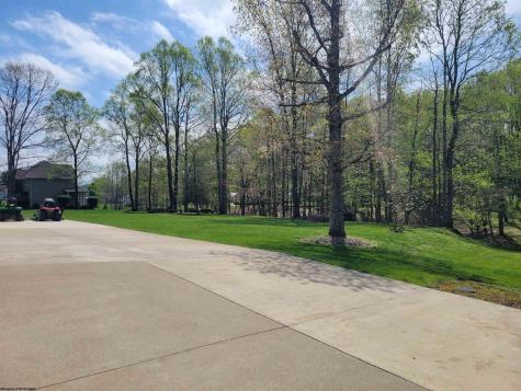 264 Riverdale Drive Shinnston WV 26431