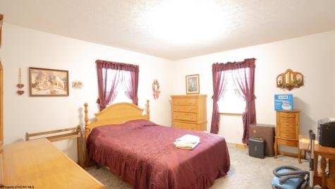 29 Long Run Road Fairmont WV 26554
