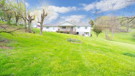 29 Long Run Road Fairmont WV 26554
