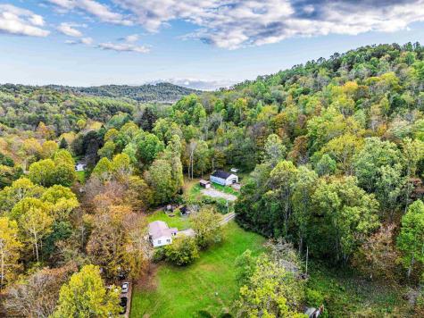 405 Catawba Road Fairmont WV 26554