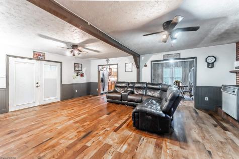 405 Catawba Road Fairmont WV 26554