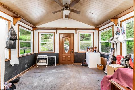 405 Catawba Road Fairmont WV 26554