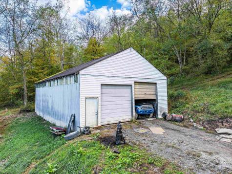 405 Catawba Road Fairmont WV 26554