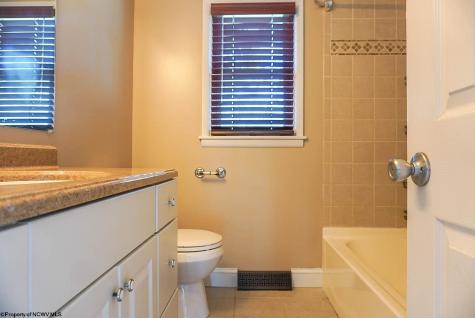 501 Willow Lane Bridgeport WV 26301