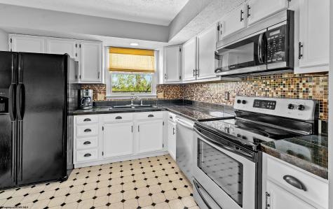 813 Cottonwood Street Morgantown WV 26505