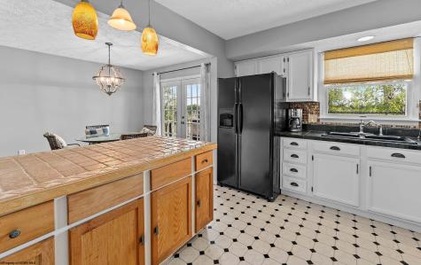 813 Cottonwood Street Morgantown WV 26505