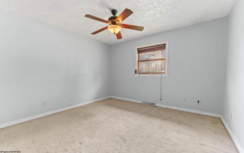 813 Cottonwood Street Morgantown WV 26505