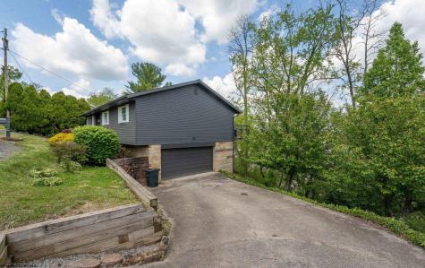 813 Cottonwood Street Morgantown WV 26505