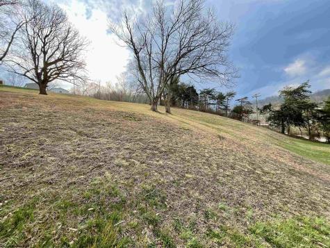 30 Camden Avenue Sutton WV 26601